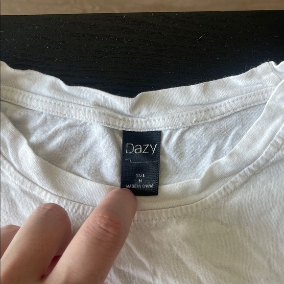 T-Shirt - Picture 3 of 5